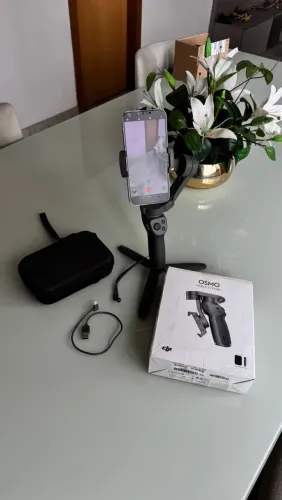 DJI Osmo Mobile 3 Combo Original - Estabilizador para Celular - Kit Completo
