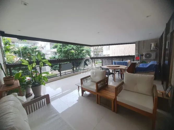 Apartamento de 2 Quartos e 1 Suíte à venda, 100m² - Recreio dos Bandeirantes.
