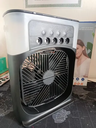 Climatizador de ar com ventilador / OFERTA IMPERDÍVEL