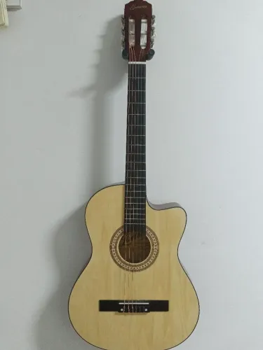 violão de nylon elétrico 