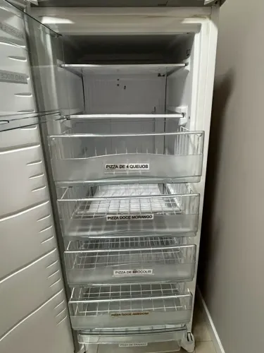 Freezer vertical Consul CVU 26 231 litros