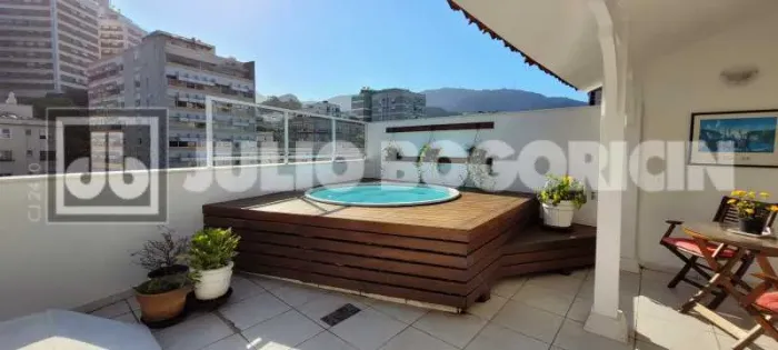 Cobertura - Triplex / Residencial / Leblon