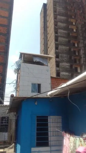 Estrutura: três pavimentos tipo triprex 3 andar, cobertura