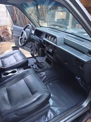 Mitsubishi L200 GLS 2.5 4X4 CD Diesel 2002
