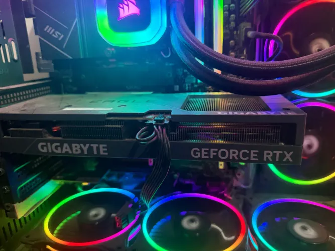 PC GAMER i9 13900KF 4060 Ti