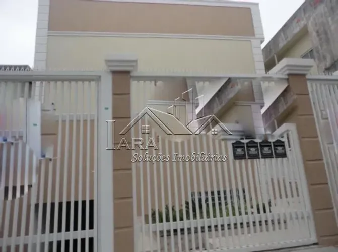 SOBRADO EM CONDOMINIO FECHADO NO BAIRRO DA VILA RÉ