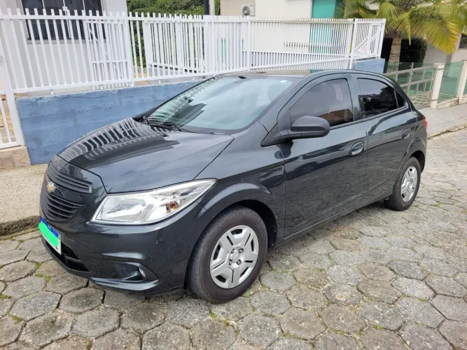 Chevrolet Onix JOY Hatch 1.0 8V Flex Mec. 4P 2017