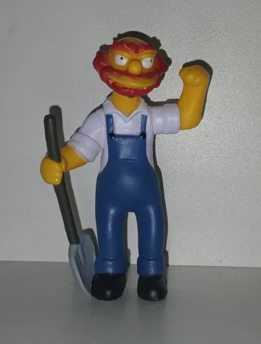 BONECO MINIATURA OS SIMPSONS ZELADOR WILLIE