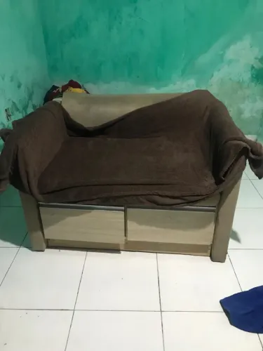 Sofá com gavetas