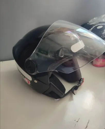 Capacete/ moto 