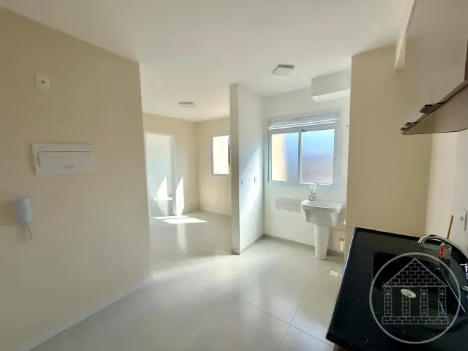 Apartamento Reformado à Venda na Pedreira