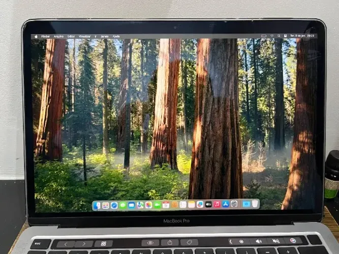 MacBook Pro 2020 i5 | 16GB RAM | 1TB SSD | 4 Portas Thunderbolt