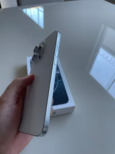 iPhone 16 Pro Max na Garantia Apple 