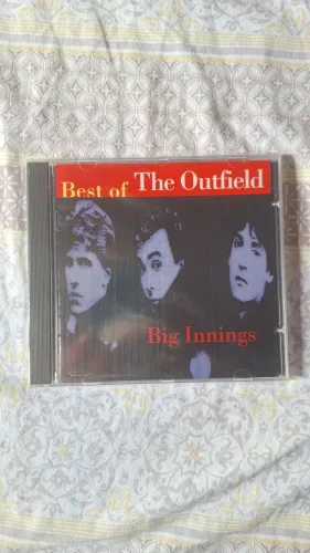 Cd The Best Outfield Importado.