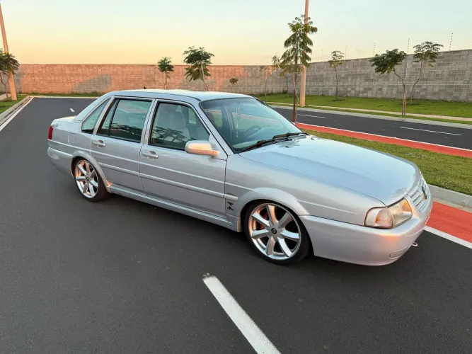 Volkswagen Santana 1.8 MI (álcool) 2001