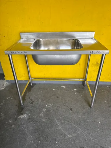 Pia de inox Industrial 1100x600x890alt