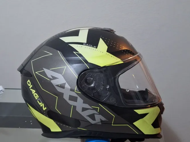 Capacetes (HELT com aba)(AXXIS fechado)