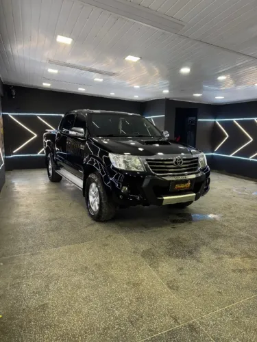 Toyota Hilux CD SRV D4-d 4X4 3.0 TDI Diesel AUT 2015