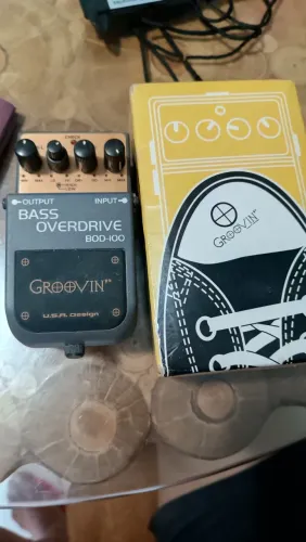 Pedal Overdrive para Baixo Groovin