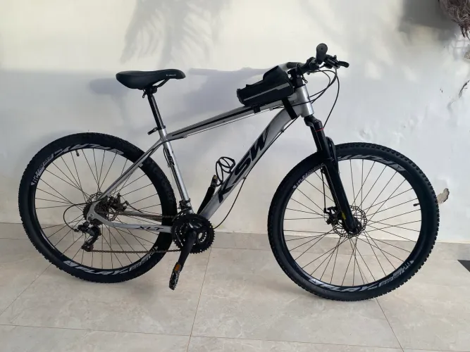 Bike KSW Aro 29 com acessórios