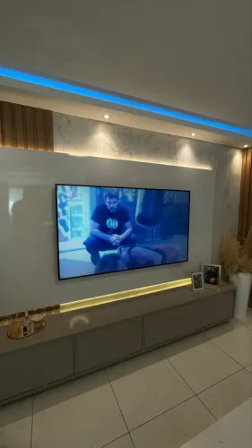 Televisão 70 polegadas