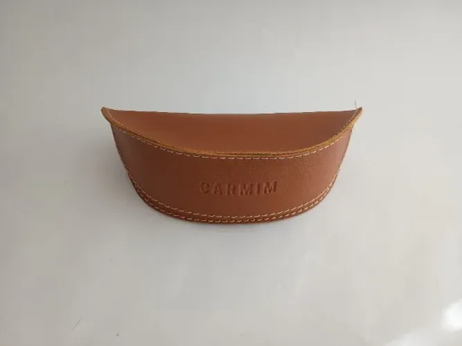 Estojo Porta Óculos Carmim sem uso