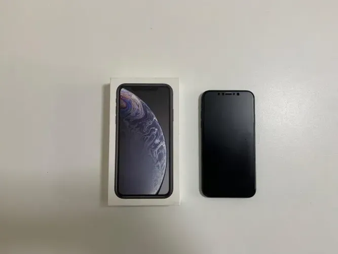 iPhone XR Preto 128GB