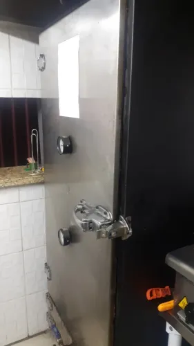 Pit Smoker profissional toda construída em aço inox com proteção térmica 
