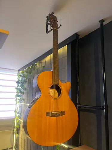 Violão cort -