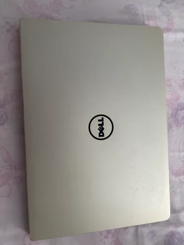 Notebook Dell P74G - usado