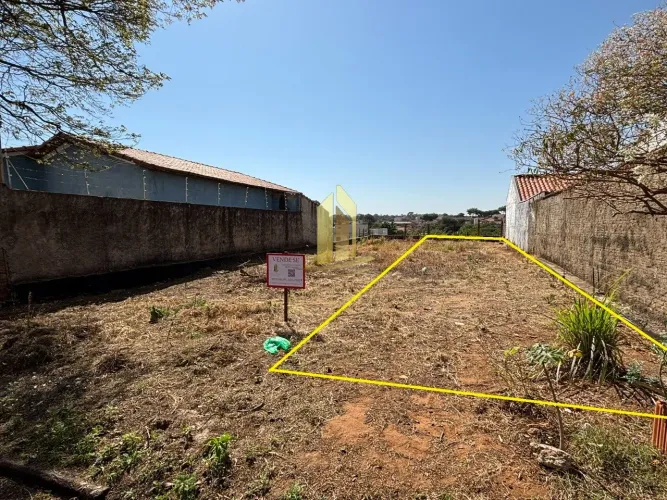 Vende terreno Jardim Florida 125m²