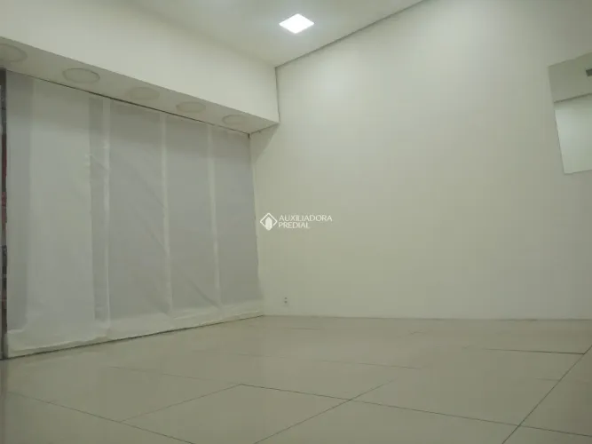 EXCELENTE LOJA PARA VENDA NO SANTA MARIA SHOPPING.