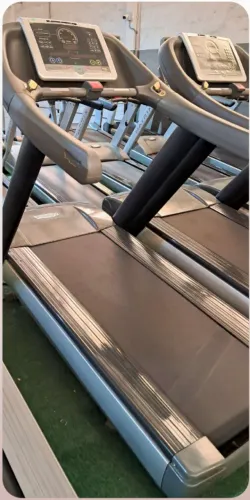 Lote com 3 Esteira Technogym Excite Run700 LED