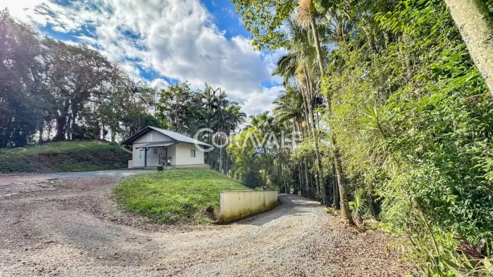 Lote com 3.420,00.m² no bairro Itoupava Seca em Blumenau/SC.