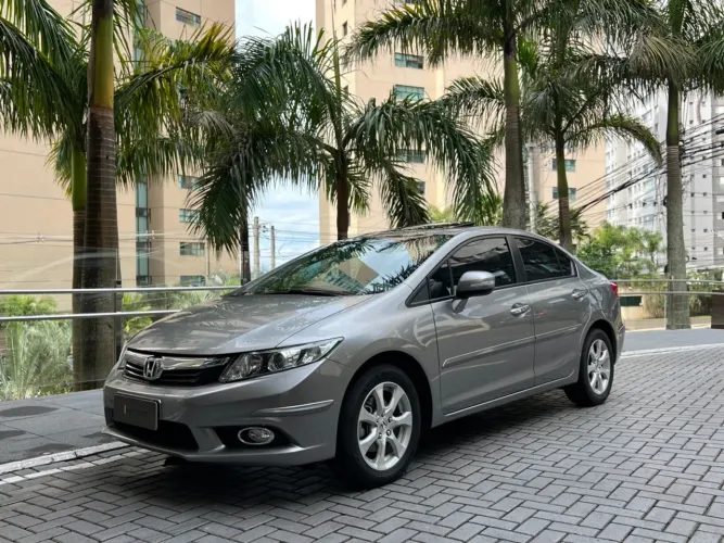 Honda Civic Sedan EXS 1.8/1.8 Flex 16V Aut. 4P 2012