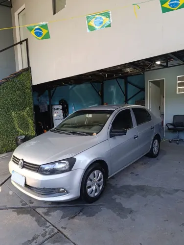 Volkswagen Voyage 1.0 Flex 12V 4P 2013