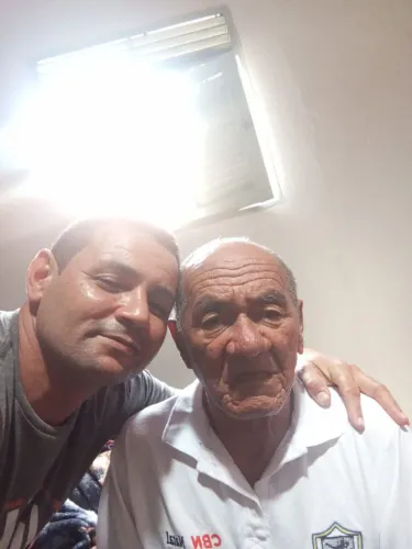 Só cuidado de idosos estou disponível 