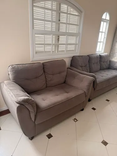 Conjunto de sofás 2 e 3 lugares