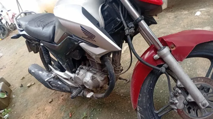 Moto 160