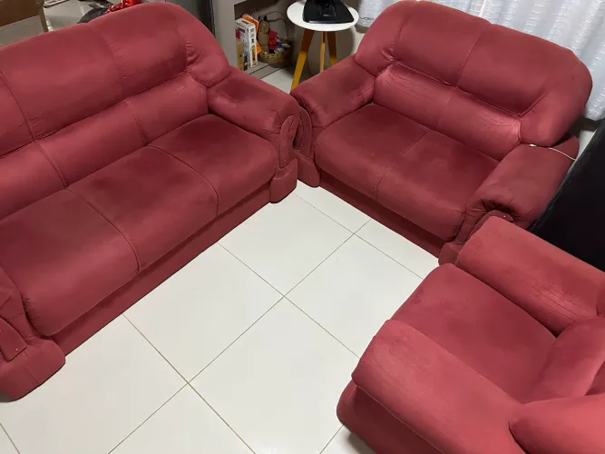 Jogo de Sofá 3+2+1 Lugares - Confortável e Bem Conservado