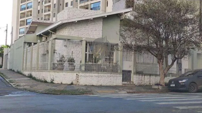 Casa a venda no Botafogo, Campinas/SP.