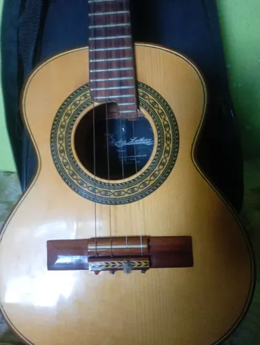 Cavaquinho Carlinhos Luthier 1
