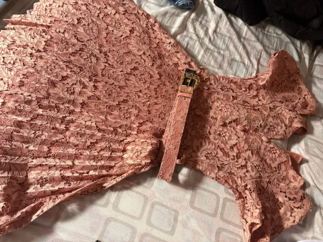 VESTIDO DE RENDA ROSÉ