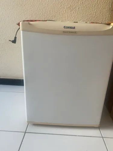 Frigobar Cônsul Compacto 80L-gelando perfeitamente