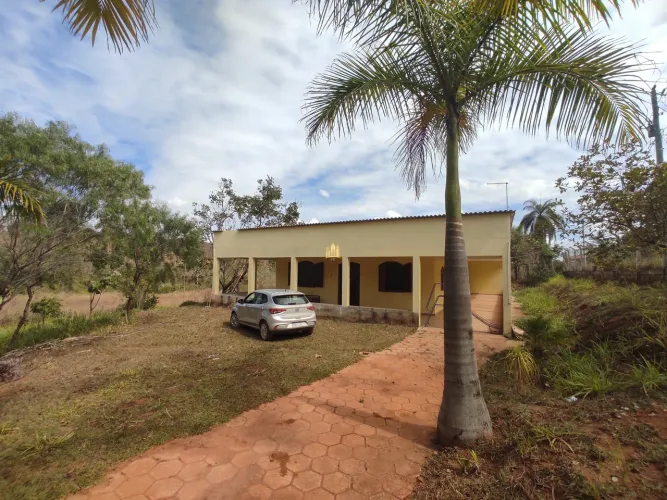 Sítio de Luxo à Venda - Região Encontro das Águas em Esmeraldas-MG: 4 Quartos, 1 Suíte, 38