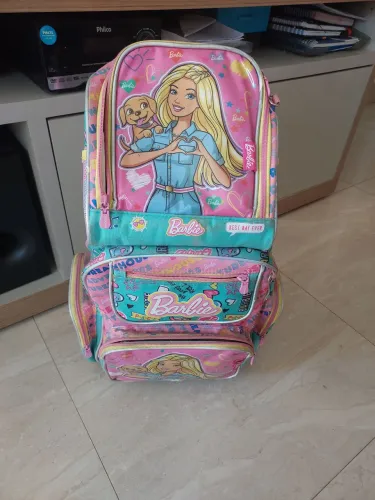 Desapegando mochila Barbie