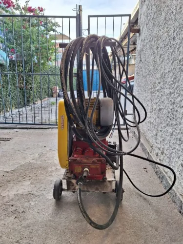https://www.lfmaquinaseferramentas.com.br/lavadora-de-pressao-movel-hidromar-bh-6500-com-m