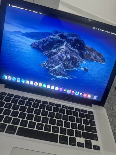 MacBook Pro impecável