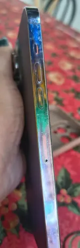 iPhone 14 Pro Max roxo