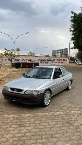 Ford Escort GL 1.8i / 1.8 (álcool) 1996